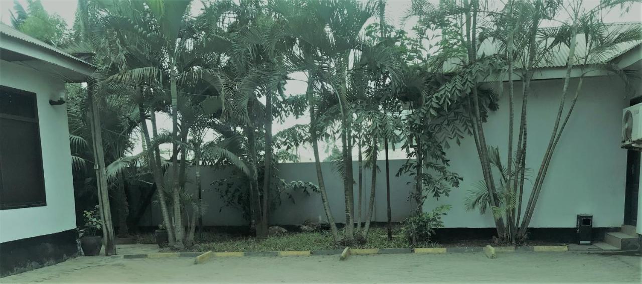 Transit Airport B&B Dar es Salaam Exterior photo
